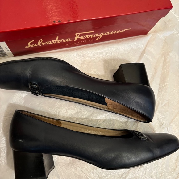 Salvatore Ferragamo Leather Heels Pumps Shoes - Picture 2 of 6